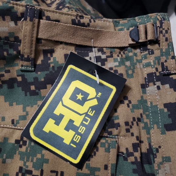 Men's HQ Issue Sz Medium USMC Digital Camo Shorts - Picture 14 of 16